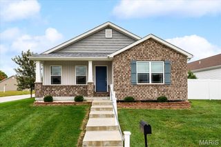 1768 Old Park Lane, Swansea, IL 62226