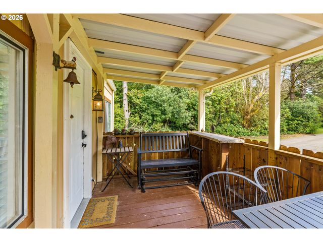 4835 GLORIA GAYLE Way, Florence, OR 97439