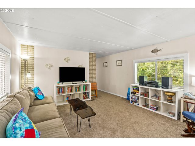 4835 GLORIA GAYLE Way, Florence, OR 97439