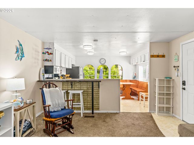 4835 GLORIA GAYLE Way, Florence, OR 97439