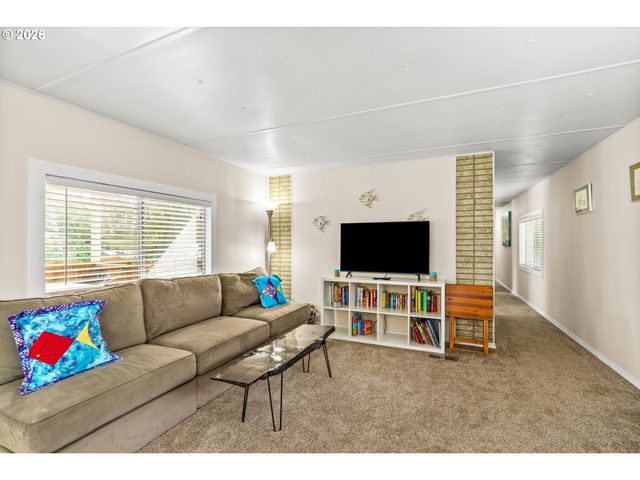 4835 GLORIA GAYLE Way, Florence, OR 97439