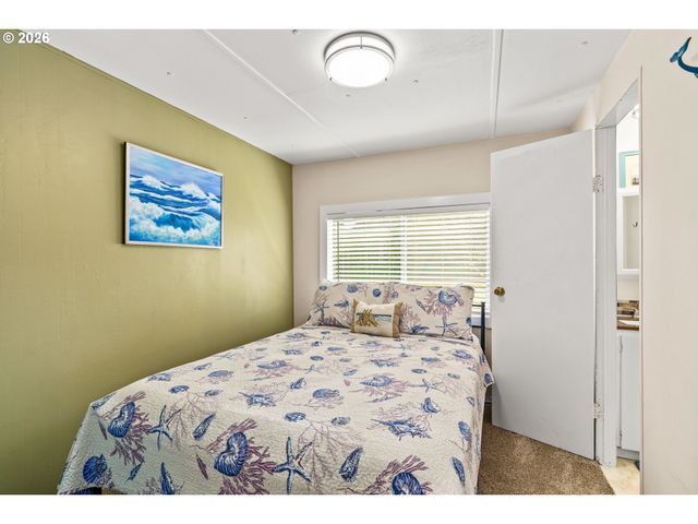 4835 GLORIA GAYLE Way, Florence, OR 97439