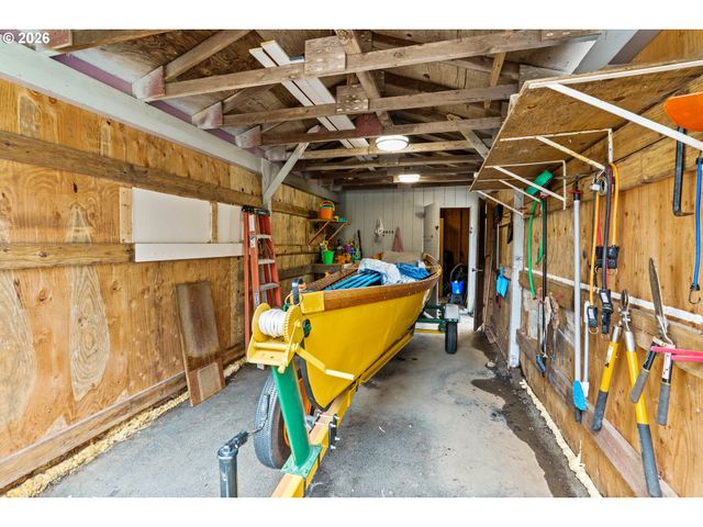 4835 GLORIA GAYLE Way, Florence, OR 97439