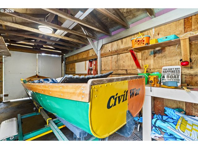 4835 GLORIA GAYLE Way, Florence, OR 97439