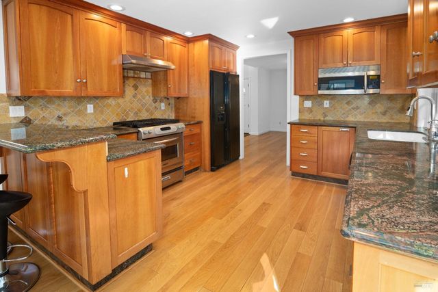 4808 Foxglove Ct, Santa Rosa, CA 95405