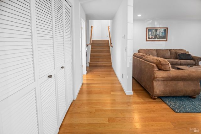 4808 Foxglove Ct, Santa Rosa, CA 95405