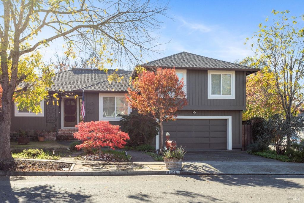 4808 Foxglove Ct, Santa Rosa, CA 95405