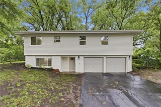 1833 N 75th Drive, Kansas City, KS 66112