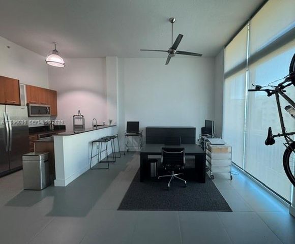 9055 SW 73rd Court 406, Miami, FL 33156