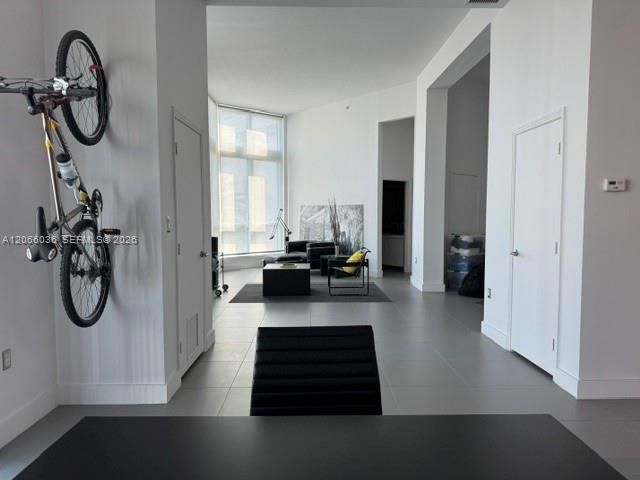 9055 SW 73rd Court 406, Miami, FL 33156