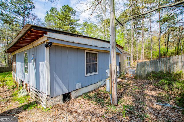 7 Garden Lake Drive, Carrollton, GA 30116