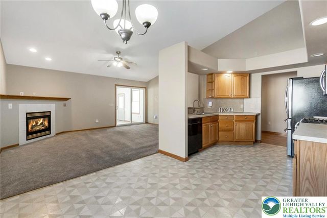 3077 Kennedy Drive, Allen Twp, PA 18067