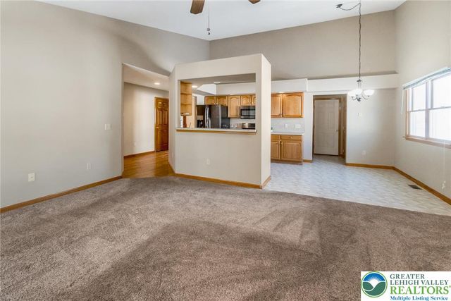 3077 Kennedy Drive, Allen Twp, PA 18067