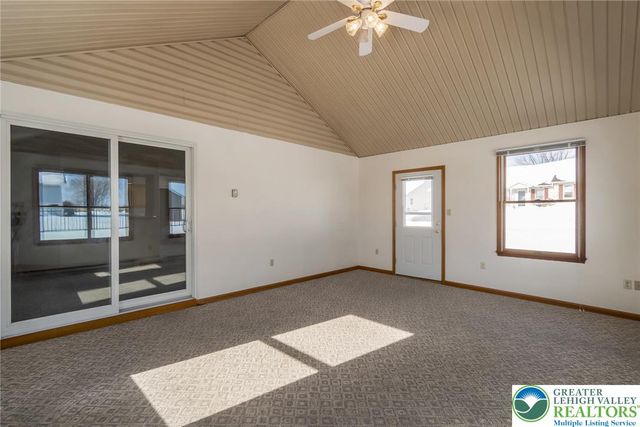 3077 Kennedy Drive, Allen Twp, PA 18067