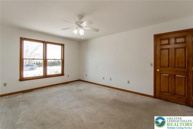 3077 Kennedy Drive, Allen Twp, PA 18067