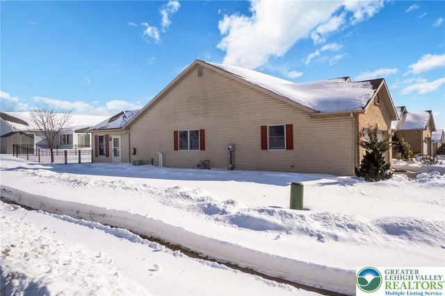 3077 Kennedy Drive, Allen Twp, PA 18067