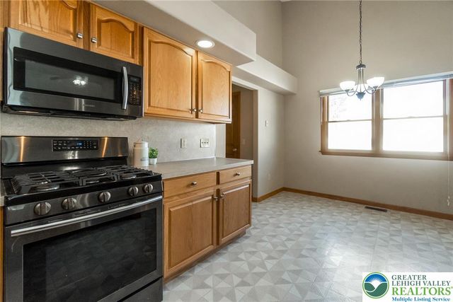 3077 Kennedy Drive, Allen Twp, PA 18067