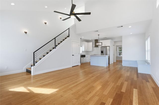 1207 32nd Street, Galveston, TX 77550