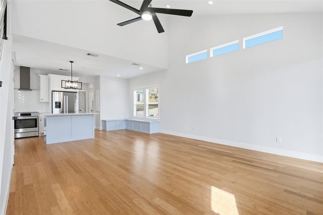 1207 32nd Street, Galveston, TX 77550