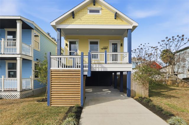 1207 32nd Street, Galveston, TX 77550