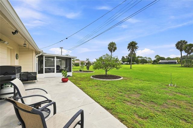 1405 HACIENDA DRIVE, Sun City Center, FL 33573