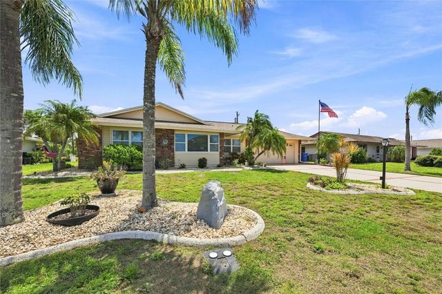 1405 HACIENDA DRIVE, Sun City Center, FL 33573