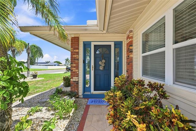 1405 HACIENDA DRIVE, Sun City Center, FL 33573