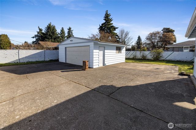 5001 S Cushman Avenue, Tacoma, WA 98408