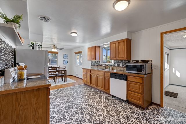 5001 S Cushman Avenue, Tacoma, WA 98408