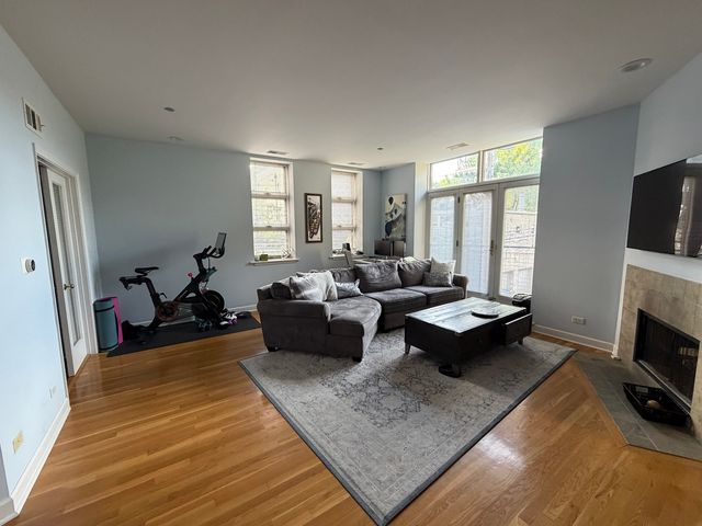 2100 N Racine Avenue 2J, Chicago, IL 60614