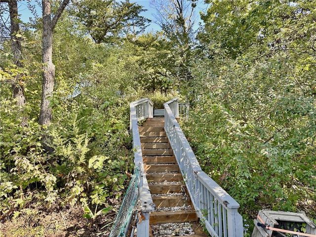 73525 E Leisure Lake Drive, Trenton, MO 64683