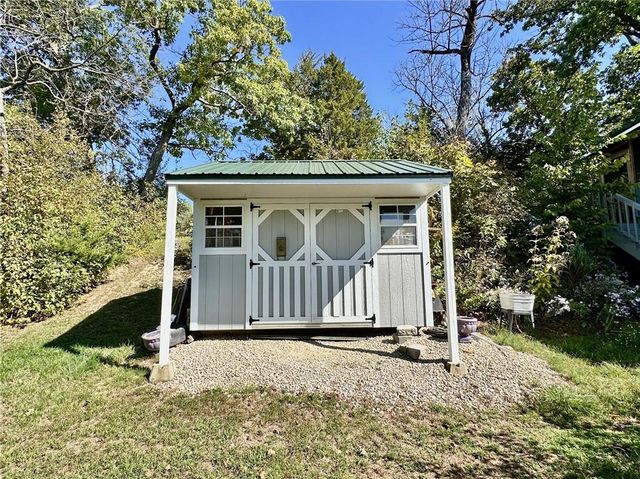 73525 E Leisure Lake Drive, Trenton, MO 64683