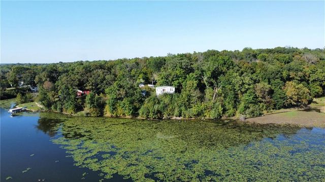 73525 E Leisure Lake Drive, Trenton, MO 64683