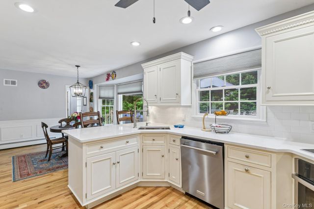 6 Pebble Hill Court, Northport, NY 11768