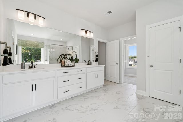 411 Alameda Way, Matthews, NC 28104