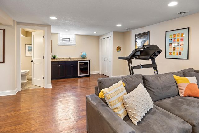 5137 Vincent Avenue S, Minneapolis, MN 55410
