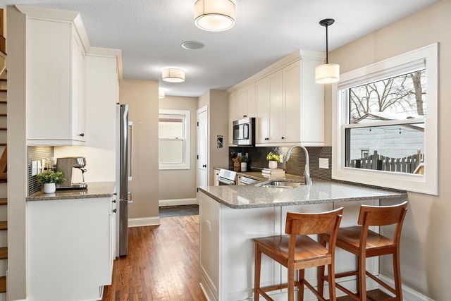 5137 Vincent Avenue S, Minneapolis, MN 55410