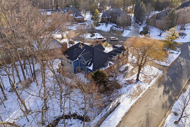 28690 Wintergreen Court, Farmington Hills, MI 48331