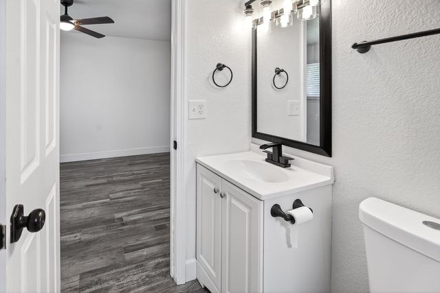 6817 Sandrock, Sacramento, CA 95828
