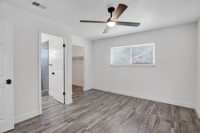6817 Sandrock, Sacramento, CA 95828
