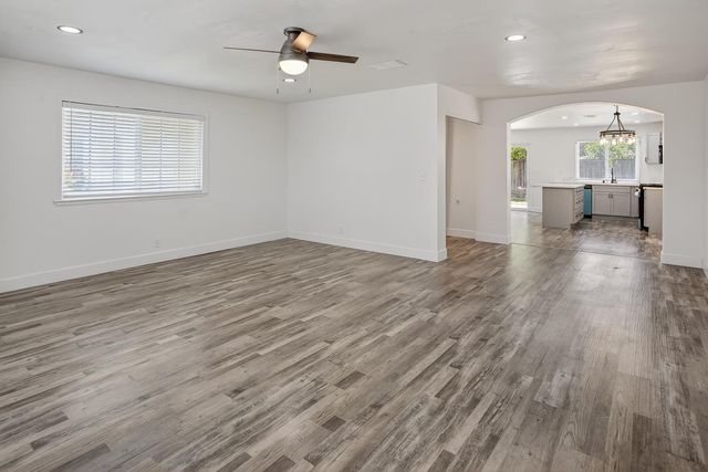 6817 Sandrock, Sacramento, CA 95828