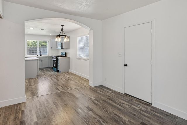 6817 Sandrock, Sacramento, CA 95828