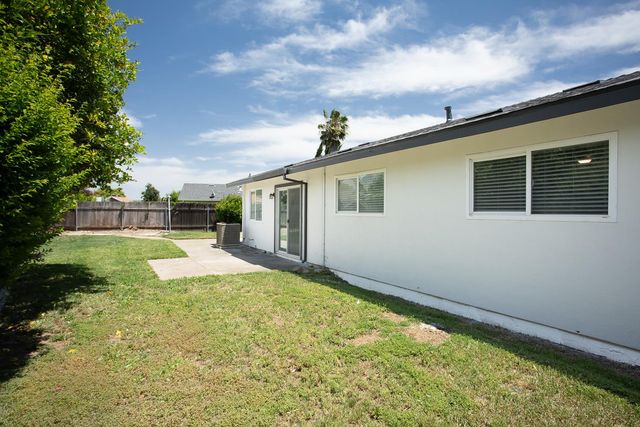 6817 Sandrock, Sacramento, CA 95828