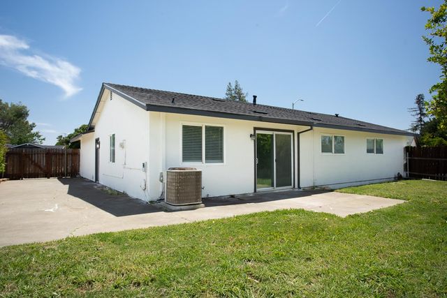 6817 Sandrock, Sacramento, CA 95828