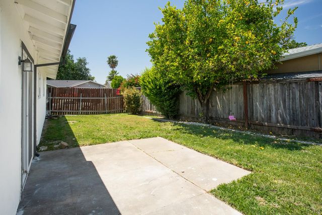 6817 Sandrock, Sacramento, CA 95828