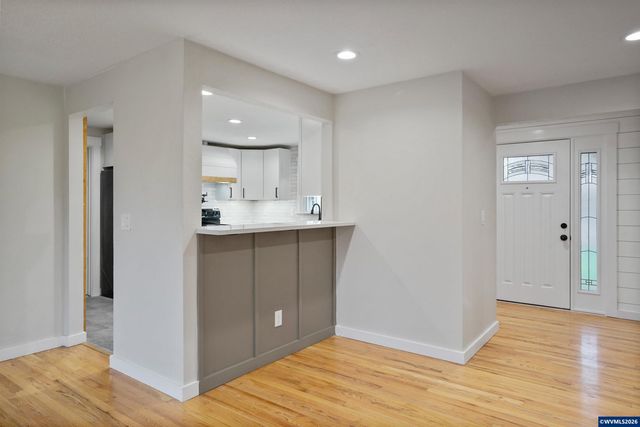 4835 Driftwood Ct NE, Salem, OR 97305