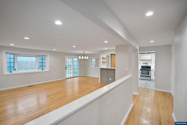 4835 Driftwood Ct NE, Salem, OR 97305