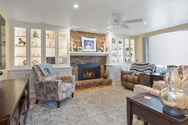 490 TYROLIAN DRIVE, Green Bay, WI 54302