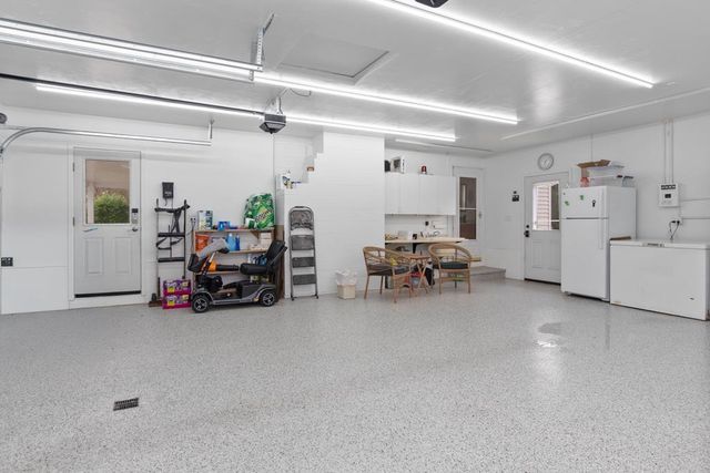 490 TYROLIAN DRIVE, Green Bay, WI 54302