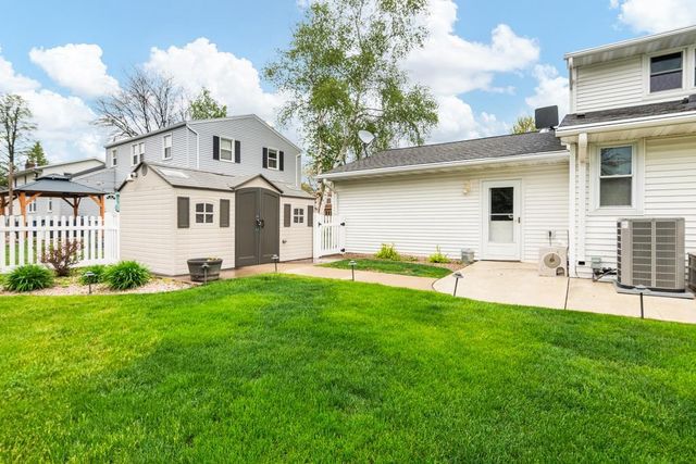 490 TYROLIAN DRIVE, Green Bay, WI 54302